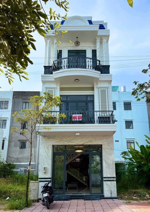 BÁN NHÀ MỚI 1 TRỆT 2 LẦU H.ĐÔNG NAM PULL NỘI THẤT KDC VĂN HOÁ TÂY ĐÔ - CẦN THƠ